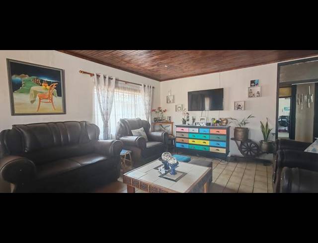 3 BEDROOM HOUSE FOR SALE IN DANVILLE